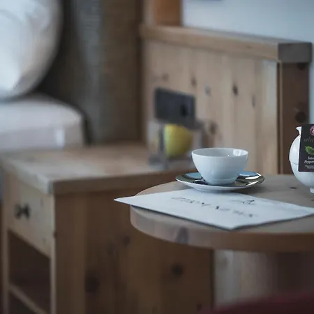 Kronplatz-resort Zirm ホテル 4*