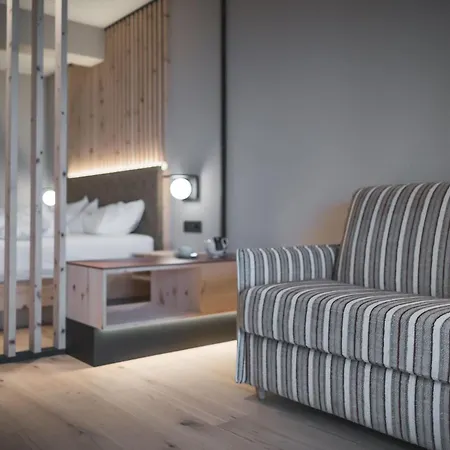 Kronplatz-resort Zirm 4* Olang
