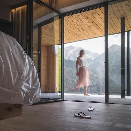Kronplatz-resort Zirm Hotel 4*