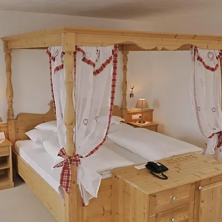 Kronplatz-resort Zirm 4*